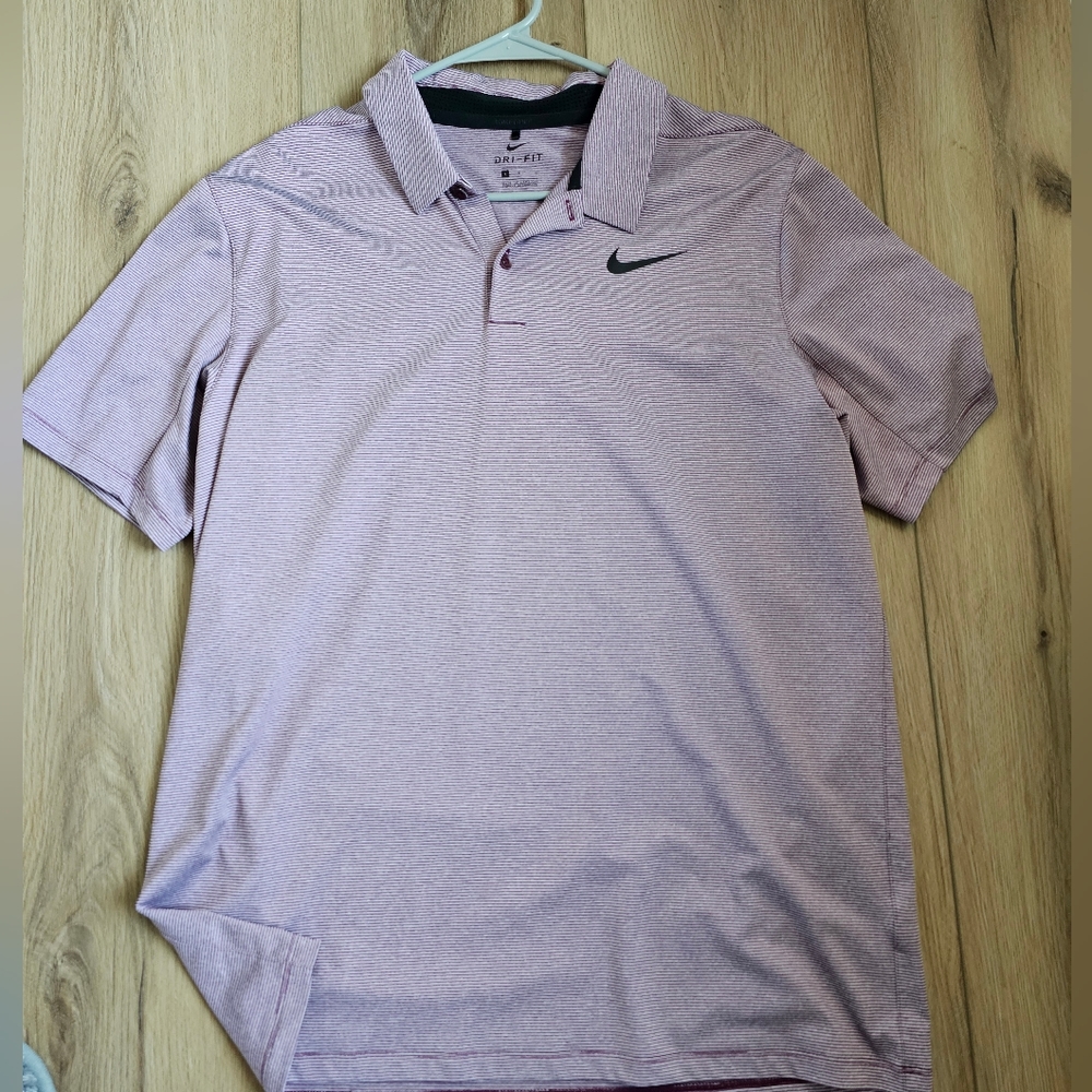 Large dry fit Nike Polo